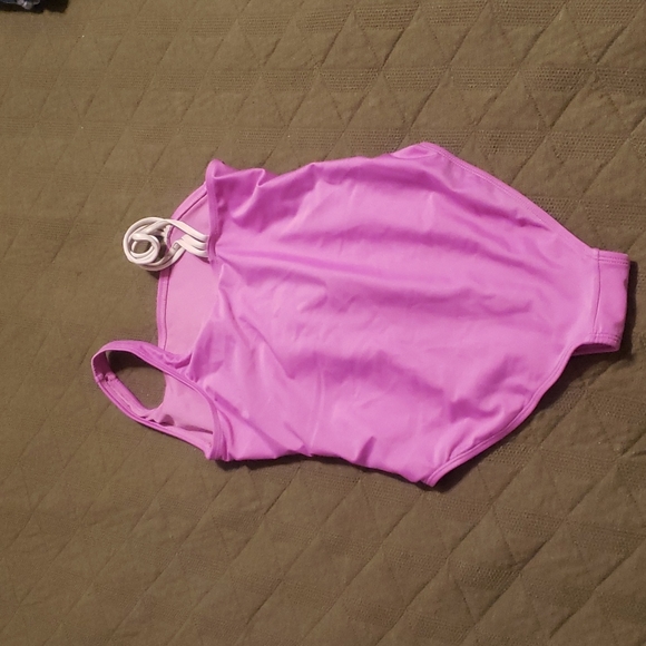 Swimsuit - Picture 2 of 4